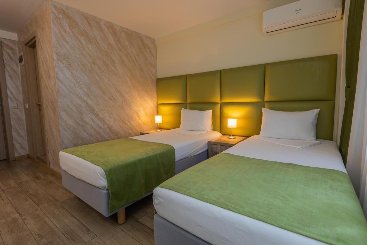 Hotel Corvaris ブカレスト エクステリア 写真